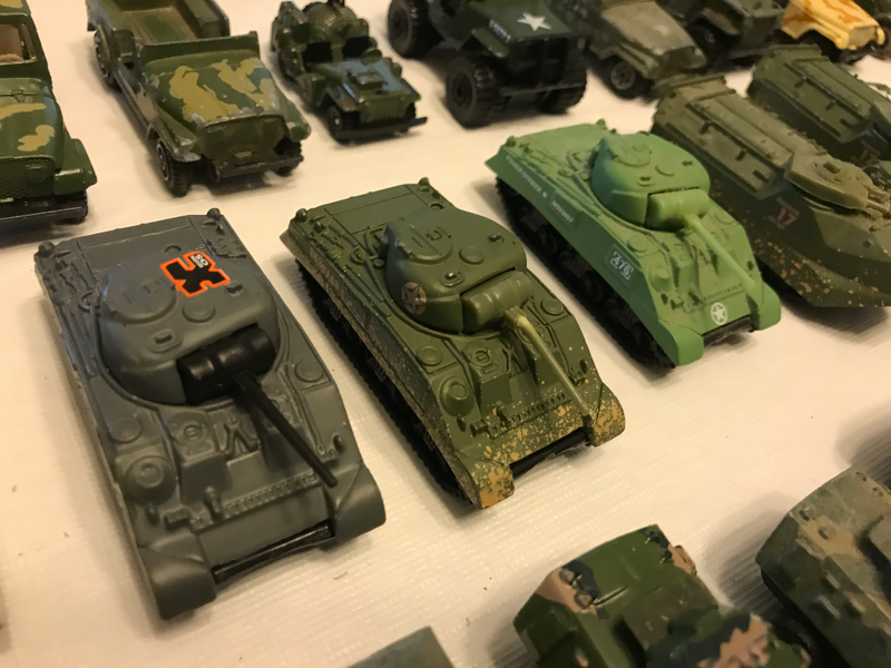Illustration for article titled Colossal Die-Cast Collection - Box 99 - Full Metal (and Plastic) Jacket